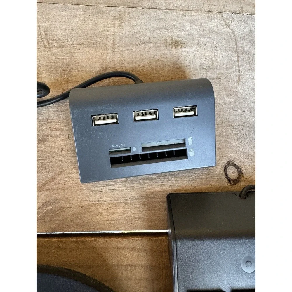 Number Key Pad/ Mouse And Pad/ USB And‎ Memory Card Reader BUNDLE LOT